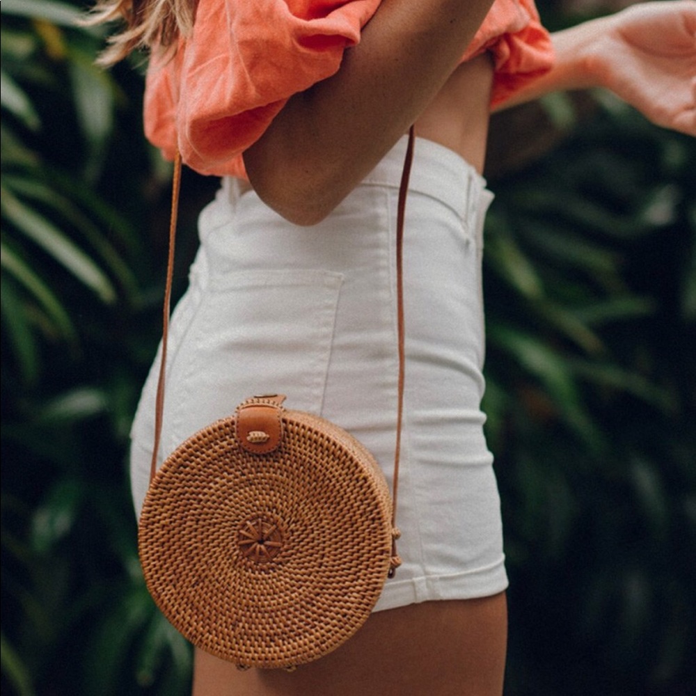ULU THE LABEL GILI SMALL ROUND BAG